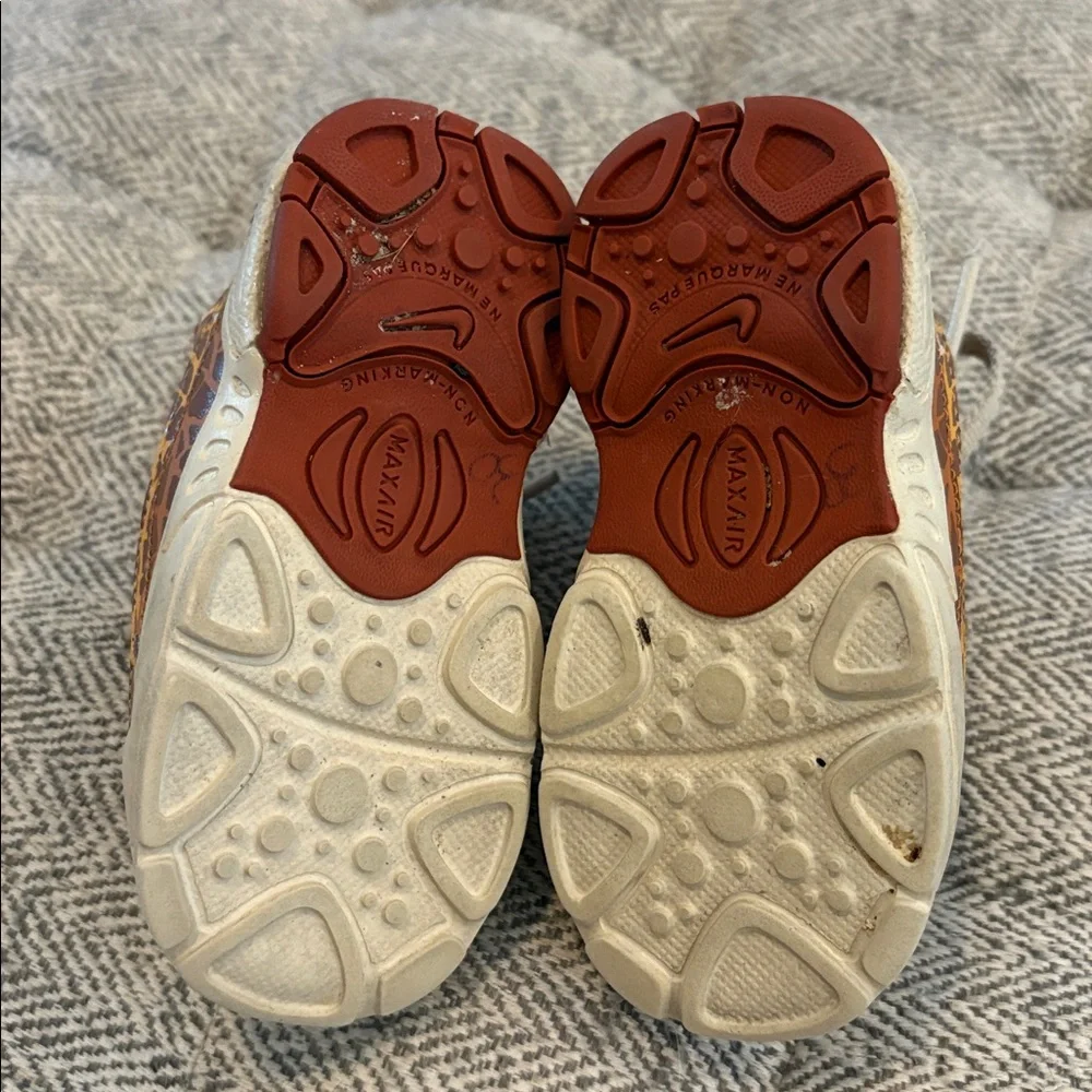 Nike Air Max giraffe sneakers size 4
